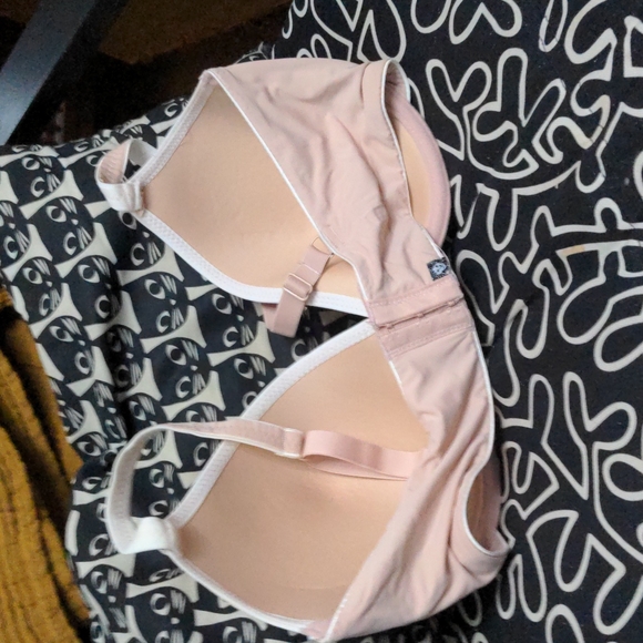 Anne Klein t-shirt bra - 38DD - Picture 2 of 5